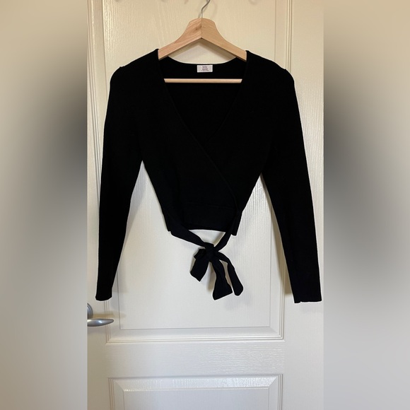 Little moon black tie front long sleeve - Picture 5 of 8